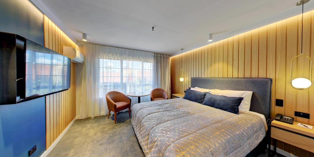 Hotel Distinction & Conference Centre