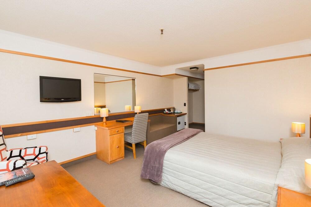 Distinction & Conference Centre 4*