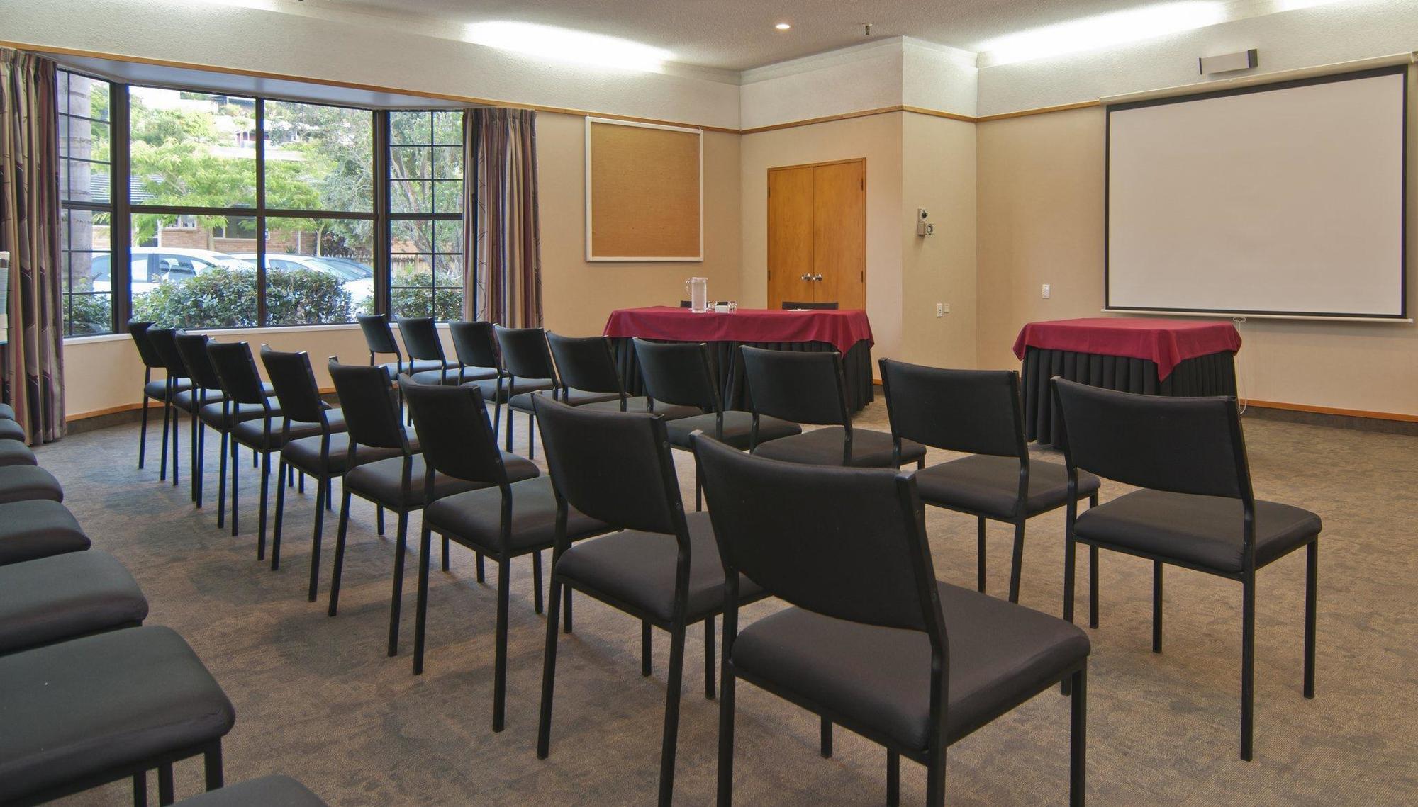 Hotel Distinction & Conference Centre